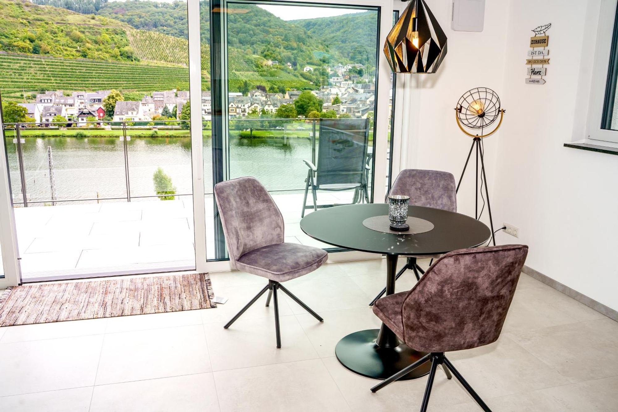 Mv Roemervilla, Lofts & Penthouses Mit Traumhaftem Moselpanoramablick Und Sauna トライス・カーデン エクステリア 写真