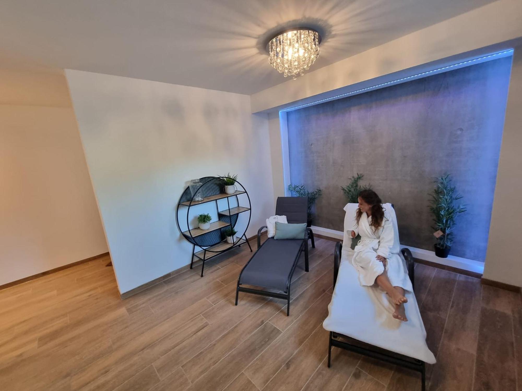 Mv Roemervilla, Lofts & Penthouses Mit Traumhaftem Moselpanoramablick Und Sauna トライス・カーデン エクステリア 写真